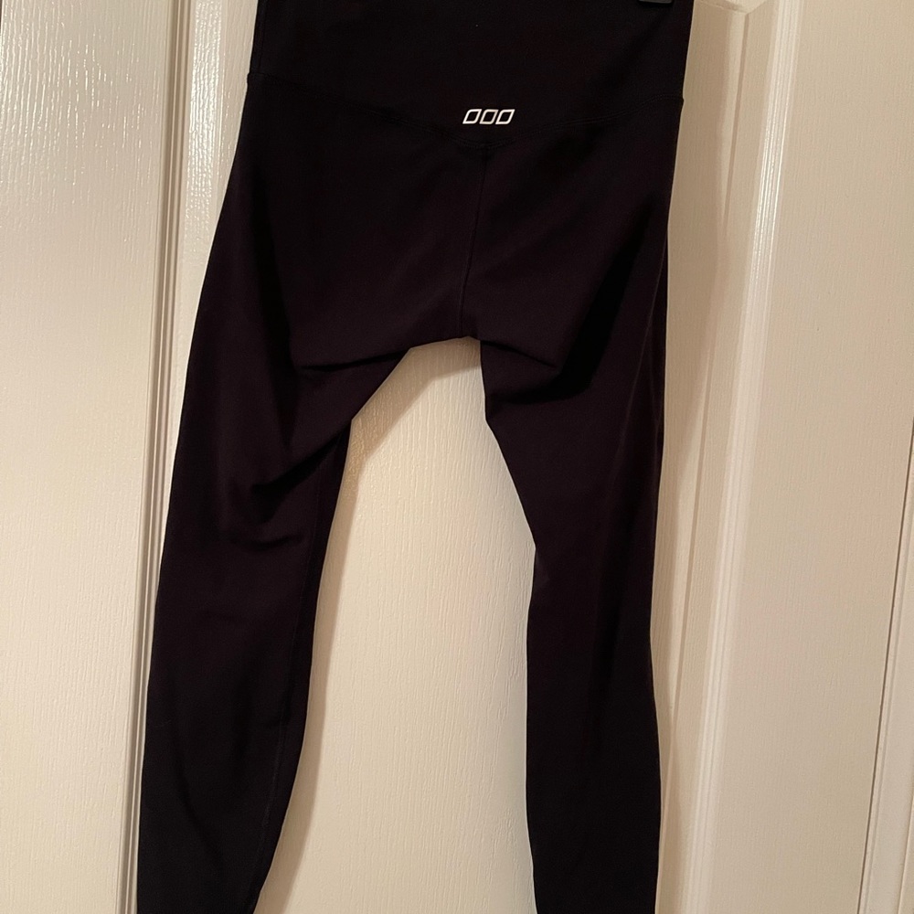Lorna Jane Black Yoga Pants - Picture 2 of 8